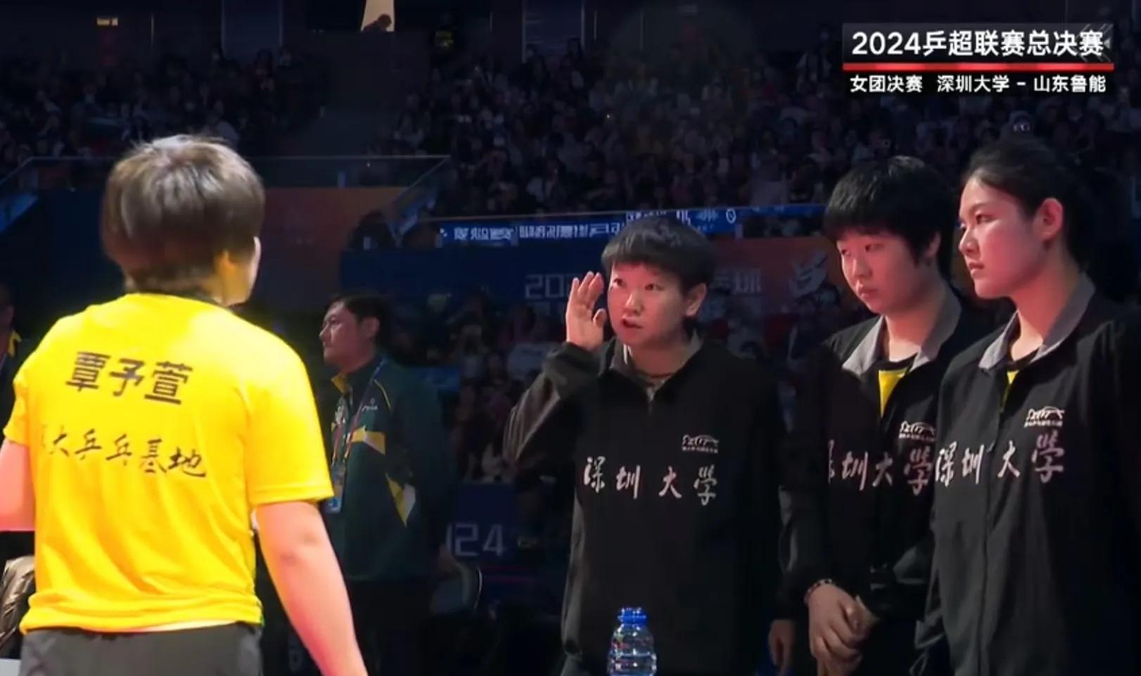 热血沸腾的对决即将登场，观众狂热的简单介绍