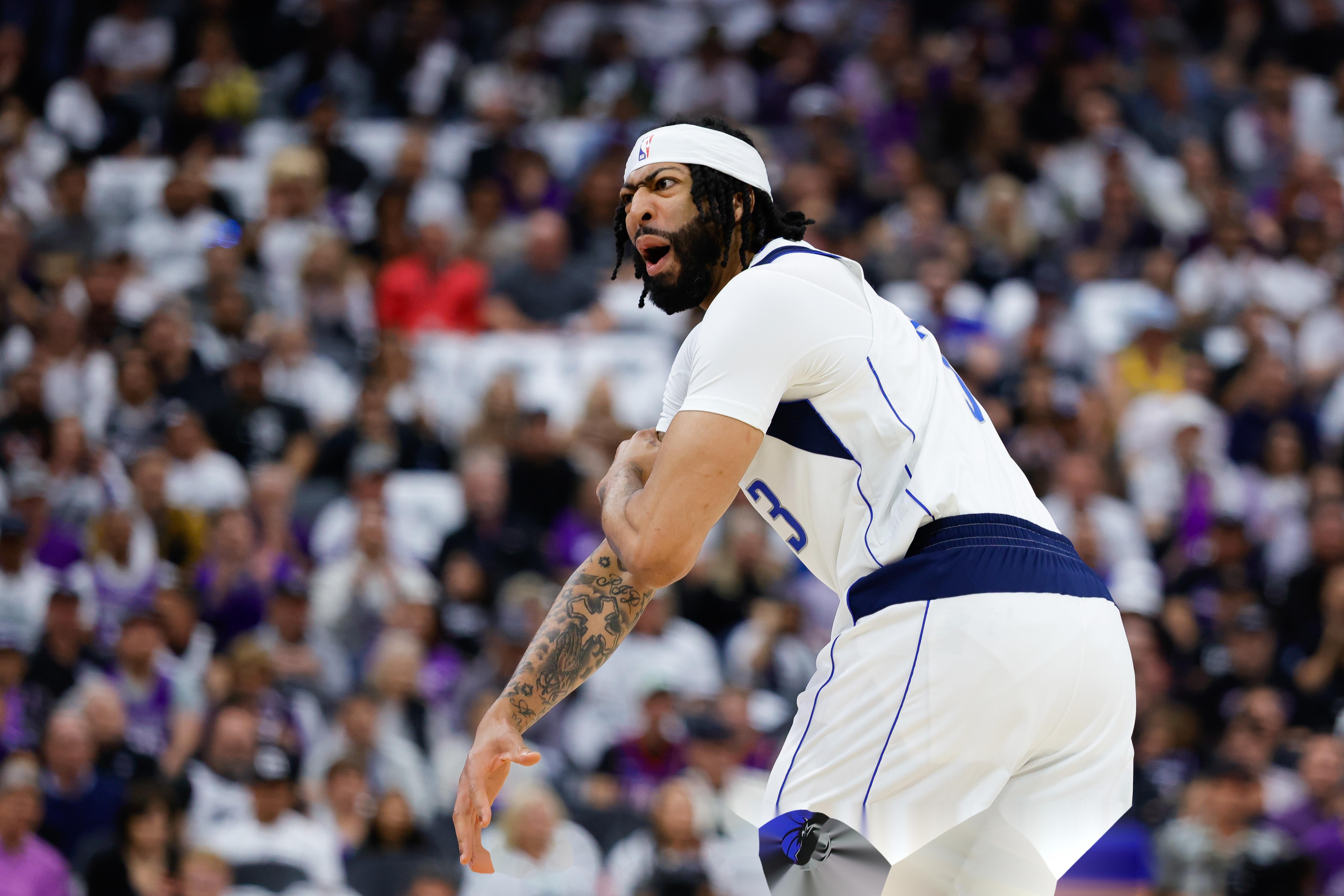  浓眉哥连续十场比赛得分超过逆转，中国队挑战极限！