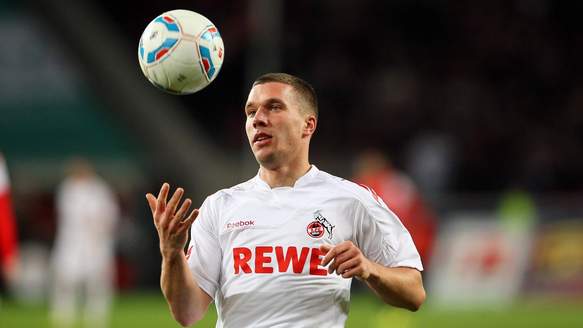 德约科维奇遭遇十连败，阿森纳教练面临压力！